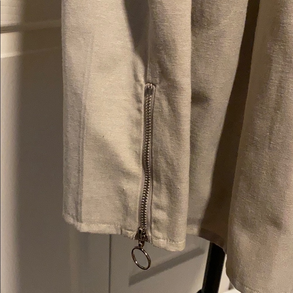 Layered/Pleated Snap-down Boho Top - Picture 3 of 4
